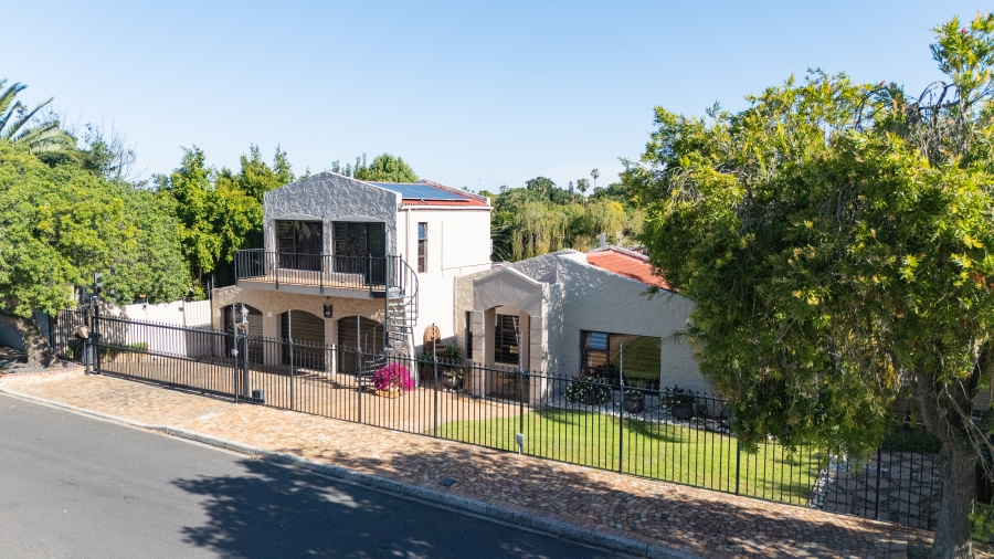 4 Bedroom Property for Sale in Eversdal Western Cape